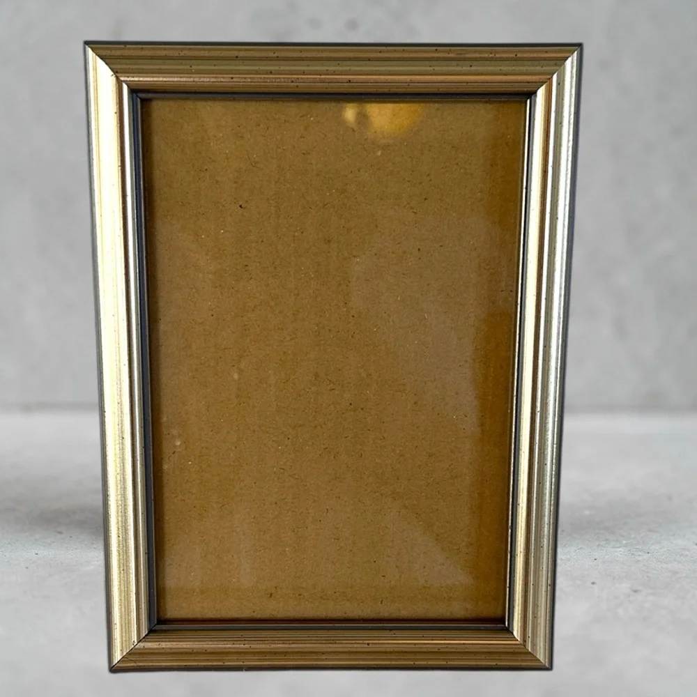 VINTAGE CHAMPAGNE WOOD FRAME 5x7
